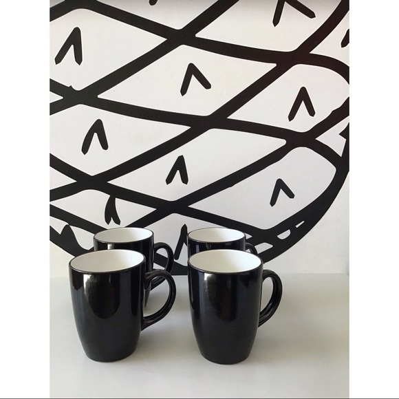 Dinnerware Set - Picture 10 of 11